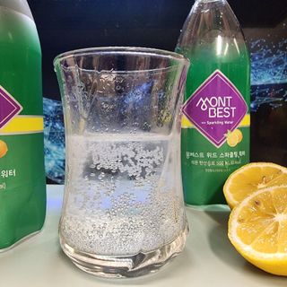 몽베스트 Montbest with Sparkling water Lemon OR Lime 20병(랜덤) — 5점을 준 리뷰어가 2021년 10월 올린 사용 사진