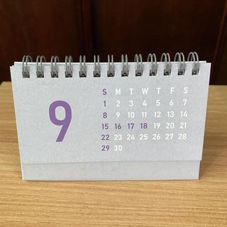 리훈 2024년달력 언더모니터 미니 탁상달력 — 4.5점을 준 리뷰어가 2023년 9월 올린 사용 사진