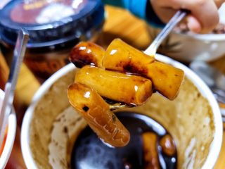 유비쿡 컵떡볶이 매운컵떡볶이2개/ 짜장컵떡볶이 2개  총 4개세트 — 5점을 준 리뷰어가 2021년 2월 올린 사용 사진
