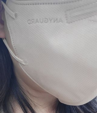 애니가드 셋업마스크 4컬러 각 10매입 [크리미베이지, 캐시미어로즈, 초콜렛브라운, 미드나잇네이비] — 5점을 준 리뷰어가 2022년 2월 올린 사용 사진