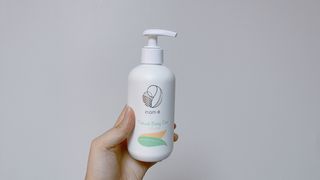 mom e 맘이 내추럴 베이비 케어 샴푸앤바스+로션 — 5점을 준 리뷰어가 2021년 1월 올린 사용 사진
