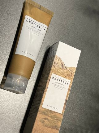 스킨1004 [SKIN1004] 마다가스카르 센텔라 앰플 폼 125ml — 5점을 준 리뷰어가 2024년 8월 올린 사용 사진