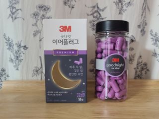 3M 소음방지 수면 귀마개 굿나잇 이어플러그 오렌지/퍼플 50쌍 — 5점을 준 리뷰어가 2023년 7월 올린 사용 사진
