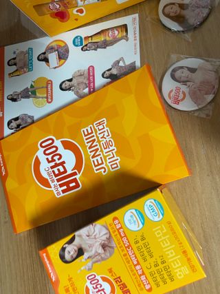 광동생활건강 [제니에디션] 비타500데일리스틱 gift set 60포+제니굿즈 3종+쇼핑백 — 5점을 준 리뷰어가 2021년 11월 올린 사용 사진