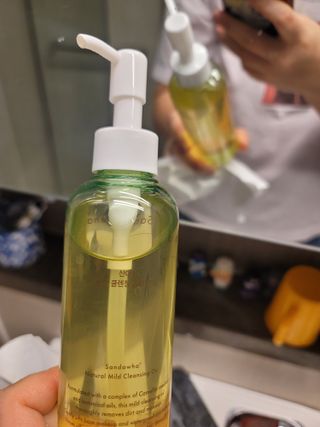 스킨큐어 산다화 순한 클렌징 동백 오일 200ml — 5점을 준 리뷰어가 2023년 3월 올린 사용 사진