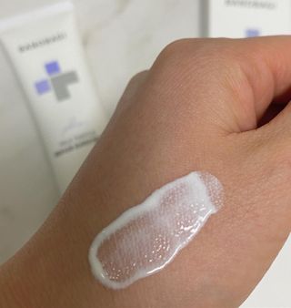 바노바기 코스메틱 바노바기 밀크씨슬 리페어 시카 선스크린 플러스 50ml — 5점을 준 리뷰어가 2023년 1월 올린 사용 사진