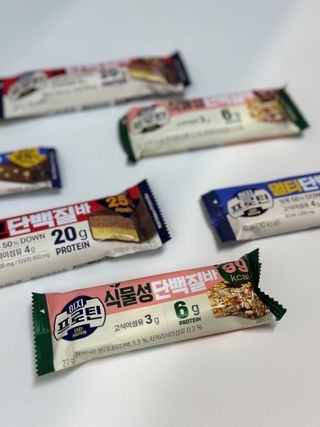 이지프로틴바 3종x각 2ea (고단백질바, 멀티단백질바, 식물성단백질바) — 5점을 준 리뷰어가 2024년 3월 올린 사용 사진