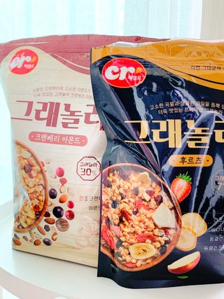 씨알푸드 씨알로 그래놀라 2종 후르츠+크랜베리 아몬드 — 5점을 준 리뷰어가 2022년 7월 올린 사용 사진
