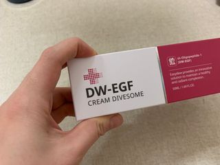 이지듀 DW-EGF 크림 다이브좀_콜라겐이 쏙쏙, 탄력피부로 다이빙 — 5점을 준 리뷰어가 2021년 2월 올린 사용 사진