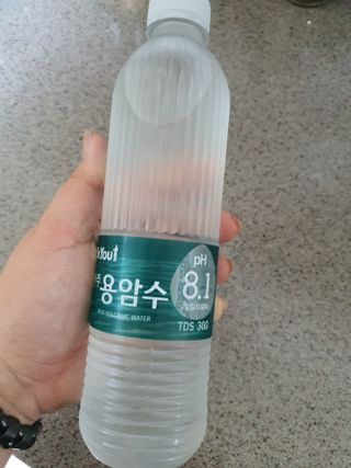 닥터유 제주용암수 닥터유 용암수 — 4점을 준 리뷰어가 2021년 8월 올린 사용 사진