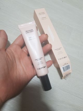 트리마이 3가지 기능을 동시에 느낄 수 있는 Color Control Change, 리커버리 3인1 펩트 CCC 크림 — 3.5점을 준 리뷰어가 2022년 12월 올린 사용 사진