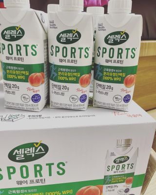 셀렉스스포츠 셀렉스 스포츠 웨이 프로틴 복숭아_ 330ml x 12팩 — 4점을 준 리뷰어가 2021년 9월 올린 사용 사진