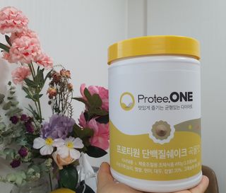 프로티원 단백질쉐이크 곡물맛 2주분 1통+보틀 — 5점을 준 리뷰어가 2021년 5월 올린 사용 사진
