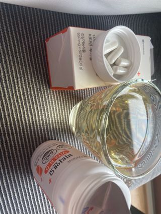 프리마인 성큼다가온 봄, 이너뷰티를 챙겨야 피부도 화사하게, 컨디션도 활기차게. 흡수율을 높인 고효율 비타민. — 5점을 준 리뷰어가 2023년 2월 올린 사용 사진