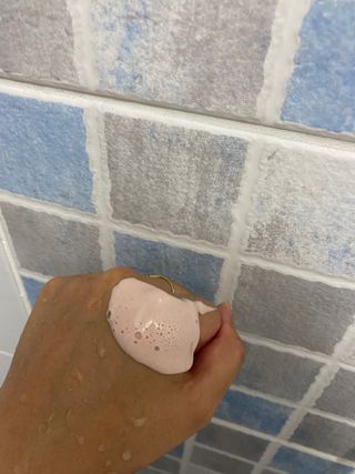벨먼 내추럴 스파 머드레티놀 바디워시(그린로즈, 미드나잇 피오니) — 5점을 준 리뷰어가 2022년 6월 올린 사용 사진