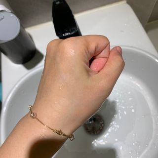 스킨큐어 산다화 순한 클렌징 동백 오일 200ml — 5점을 준 리뷰어가 2023년 4월 올린 사용 사진
