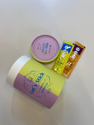 페페로니 맛있는 스틱 - 무항생제 닭고기 15개 + 원양선 참치 15개 — 5점을 준 리뷰어가 2021년 8월 올린 사용 사진