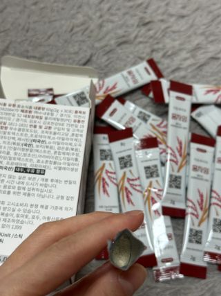 하루 1포로 콜레스테롤, 유산균, 고역가 소화효소까지 한번에 섭취! 다온바이오 홍자임 1개월분(30포) — 5점을 준 리뷰어가 2022년 12월 올린 사용 사진