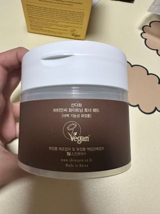 산다화 비타민씨 화이트닝 토너 패드 — 5점을 준 리뷰어가 2023년 5월 올린 사용 사진
