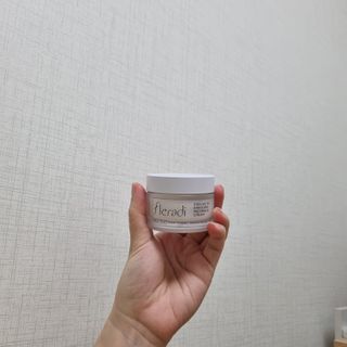 플레라디 에델바이스 인리치드 머랭 크림 — 4점을 준 리뷰어가 2021년 8월 올린 사용 사진