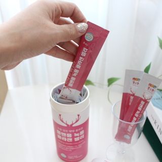 [몸엔용] 녹용 담은 탱탱 콜라겐 녹용 콜라겐 젤리 15g x 20포 — 5점을 준 리뷰어가 2022년 4월 올린 사용 사진