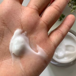 피부미 골드베릴 미라클페어 세레이징 퍼밍 크림 50ml — 5점을 준 리뷰어가 2021년 9월 올린 사용 사진