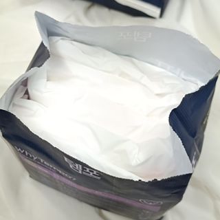 프리 [템포] 패드 내추럴순면 입는 오버나이트 5P * 2개 — 5점을 준 리뷰어가 2024년 5월 올린 사용 사진