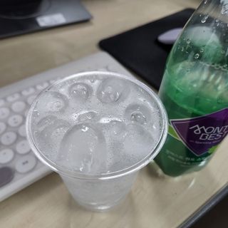 몽베스트 Montbest with Sparkling water Lime20병 — 5점을 준 리뷰어가 2022년 7월 올린 사용 사진