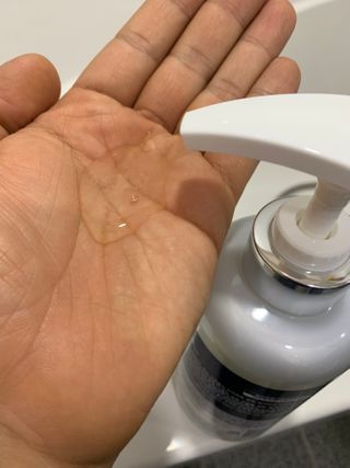 비어멕 독일맥주효모 천연탈모샴푸 — 5점을 준 리뷰어가 2021년 1월 올린 사용 사진