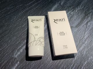 렉스리 데일리 톤업 크림 Rexri Daily Tone Up Cream — 5점을 준 리뷰어가 2022년 7월 올린 사용 사진