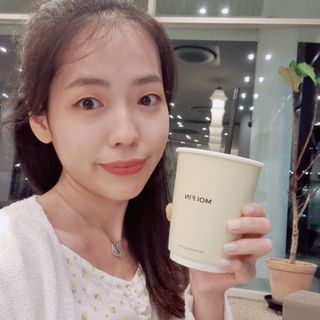 데싱디바 글레이즈 젤네일 포일 이펙트 네일_4종 중 택 1 — 5점을 준 리뷰어가 2021년 9월 올린 사용 사진