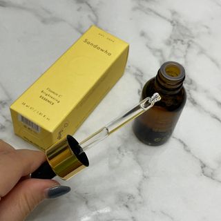 스킨큐어 산다화 비타민c 화이트닝 에센스 30ml — 5점을 준 리뷰어가 2023년 9월 올린 사용 사진