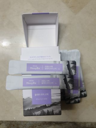프롬노시베_이너뷰티 올데이 리지 스틱 — 5점을 준 리뷰어가 2021년 8월 올린 사용 사진