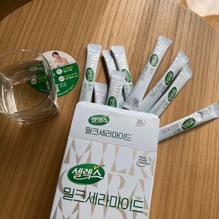 셀렉스스포츠 셀렉스 밀크세라마이드 저분자피쉬콜라겐 28포 X 1박스 — 4.5점을 준 리뷰어가 2021년 7월 올린 사용 사진