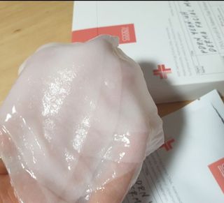 쿠피 피디알엔 연어 더마 페이셜 마스크 — 5점을 준 리뷰어가 2022년 1월 올린 사용 사진