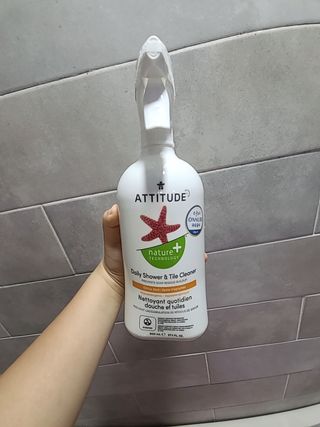 에티튜드 천연 데일리 욕조 클리너 EWG 그린 욕조세제 저자극 하이포알러제닉 친환경 비건 — 5점을 준 리뷰어가 2022년 8월 올린 사용 사진