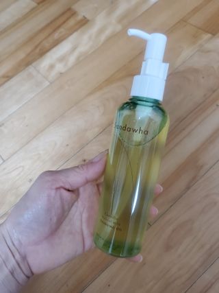 스킨큐어 산다화 순한 클렌징 동백 오일 200ml — 5점을 준 리뷰어가 2023년 5월 올린 사용 사진