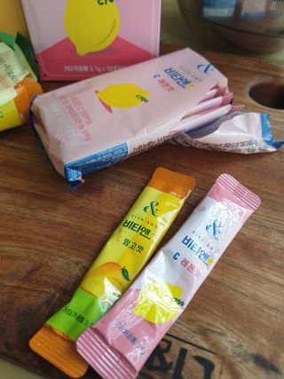 비타앤C 레몬맛, 망고맛 — 5점을 준 리뷰어가 2021년 6월 올린 사용 사진