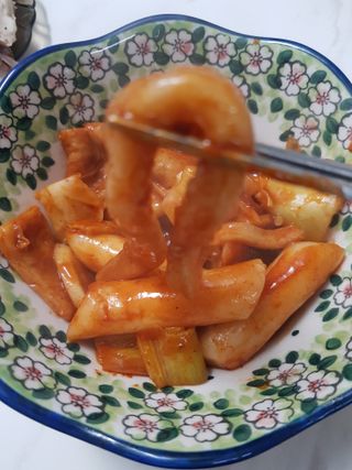 [푸딩팩토리] 즉석누들떡볶이 540g + 대구전통 납작만두 260g — 5점을 준 리뷰어가 2022년 12월 올린 사용 사진