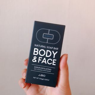 제이제이바이오 허브마사지바 올인원 알약비누 — 4점을 준 리뷰어가 2022년 5월 올린 사용 사진