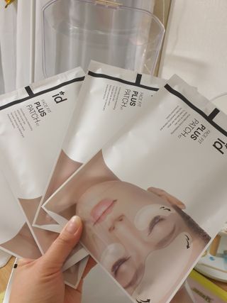 아이디플라코스메틱 아이디 페이스핏 플러스 패치 v2 — 4.5점을 준 리뷰어가 2021년 4월 올린 사용 사진