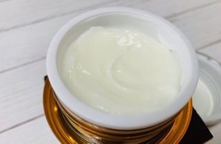 자민경 크레마카라콜 울트라 프로폴리스 하이드라 인텐스 크림 50ml — 4점을 준 리뷰어가 2021년 1월 올린 사용 사진