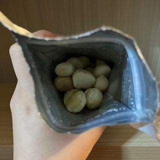 도이퉁 마카다미아 넛 90g  로얄 마카넛 오리지널 쏠트 허니 — 5점을 준 리뷰어가 2021년 3월 올린 사용 사진