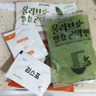 클린24시간 올리브 발효곤약면 찰비빔면 1세트-(3봉) — 5점을 준 리뷰어가 2024년 3월 올린 사용 사진