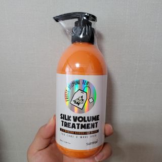 썸헤어 / SUMHAIR 썸헤어 실크 볼륨 샴푸+트리트먼트 프룻자스민티 — 5점을 준 리뷰어가 2021년 5월 올린 사용 사진