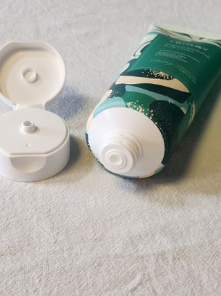 트리마이 주름개선 기능성의 퍼퓸 바디케어, 힐링 베리어 바디크림 3종 택1 — 5점을 준 리뷰어가 2022년 10월 올린 사용 사진