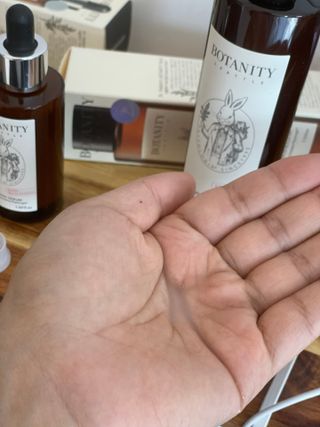 [패키지리뉴얼]보타니티 진정 결케어 플라본 부스터 210ml / 플라본 세럼 50m — 5점을 준 리뷰어가 2022년 6월 올린 사용 사진