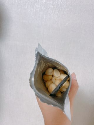 도이퉁 마카다미아 넛 90g  로얄 마카넛 오리지널 쏠트 허니 — 4점을 준 리뷰어가 2021년 9월 올린 사용 사진