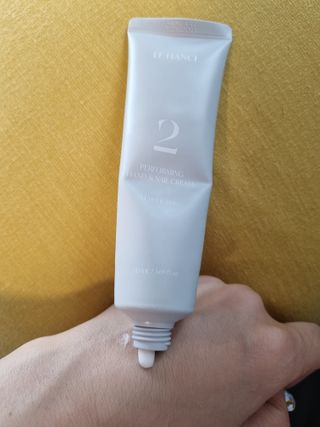 르핸스 퍼포밍 2 핸드&네일 비반트포렛/베티버포그 — 5점을 준 리뷰어가 2022년 12월 올린 사용 사진