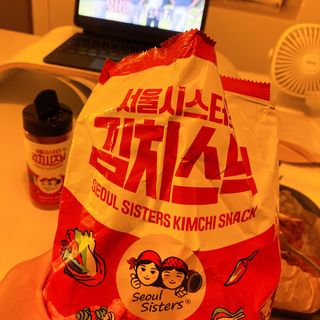 [서울시스터즈] 김치시즈닝 국내 최초 뿌려먹는 김치파우더 100g 1개+ 신제품 김치스낵 90g 2개 — 4.5점을 준 리뷰어가 2021년 8월 올린 사용 사진